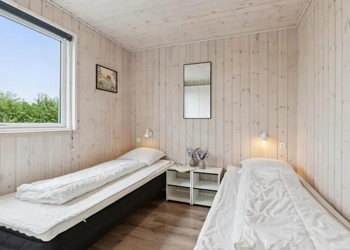 Villavilla 404 - Hostrup Strand, Limfjorden Spottrup